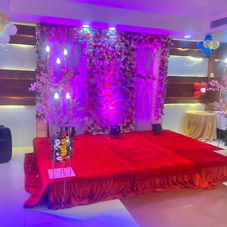 Babian Inn Lucknow Extérieur photo