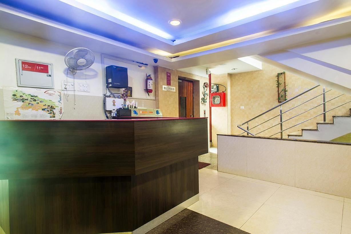 Babian Inn Lucknow Extérieur photo